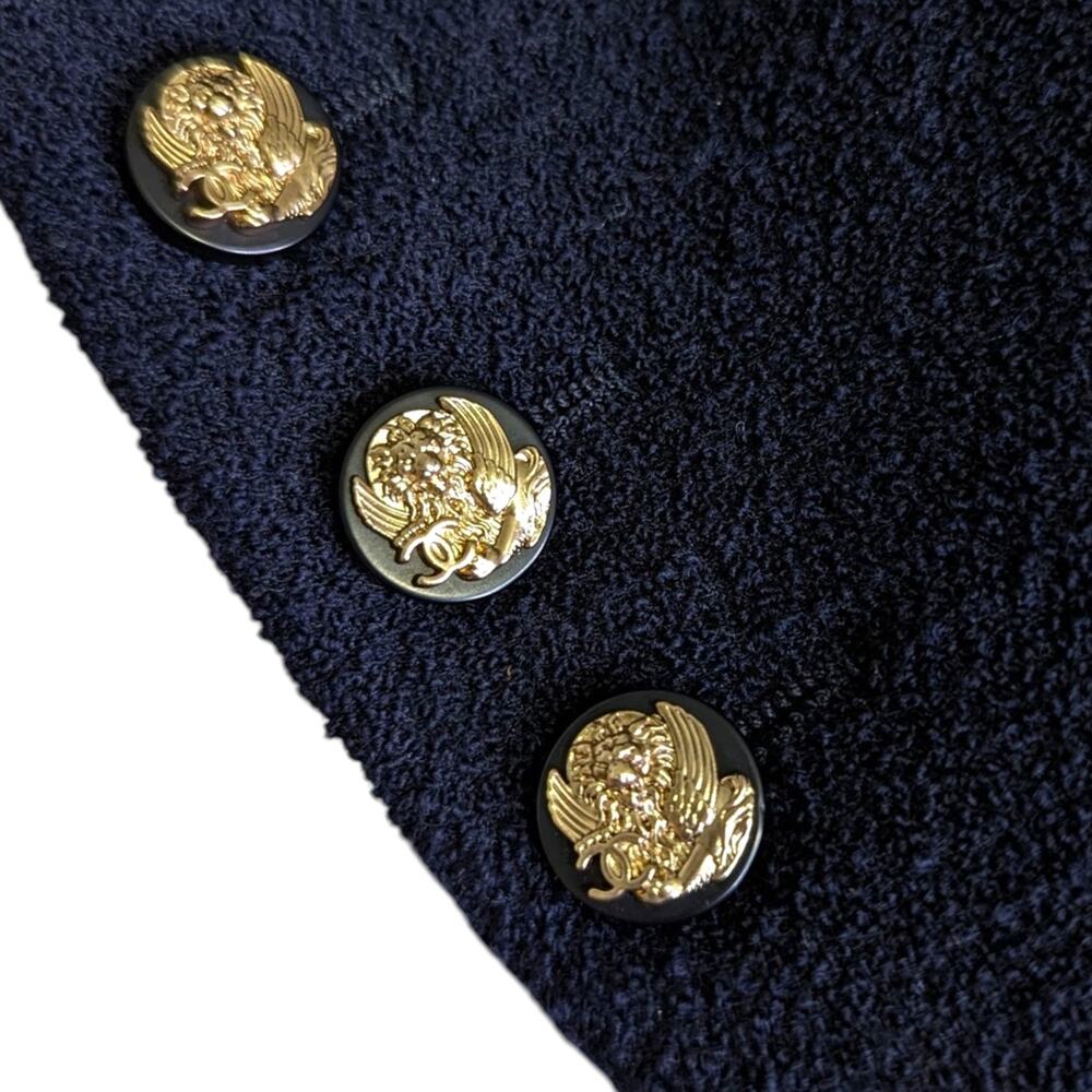 Chanel Cruise 2010  (10C) Jacket Navy Boucle Blazer Gold CC Buttons FR 38 US 6 - Picture 6 of 11